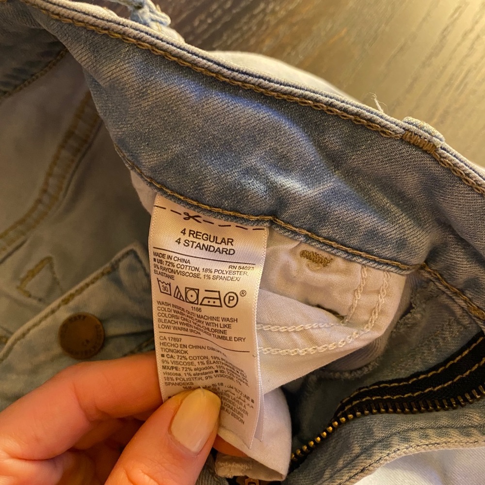 Jeans - Picture 2 of 4